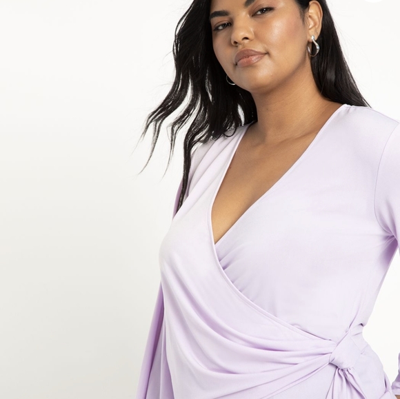 NWT - Eloquii Wrap Top With Loop Tie - Picture 5 of 10